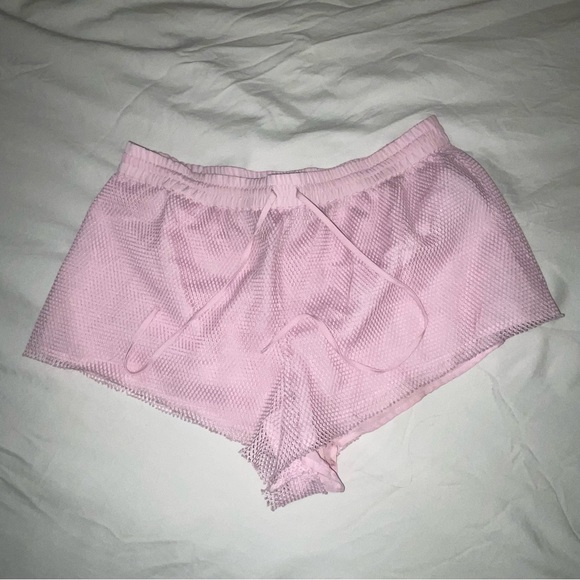 Light pink cheeky elastic waist shorts - Picture 1 of 5